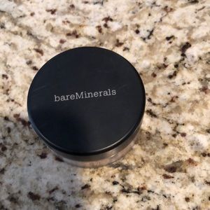 BareMinerals under over priming & finishing powder